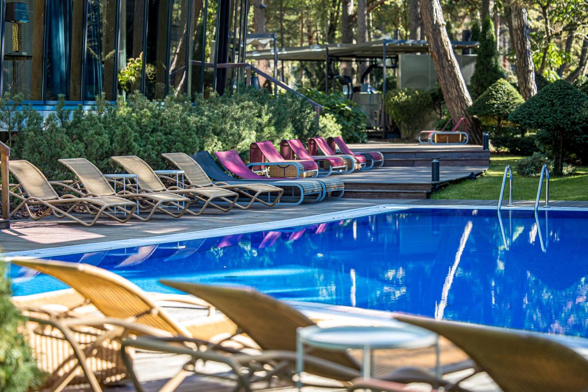 Palanga Life Balance Spa Hotel Extérieur photo The pool at the hotel