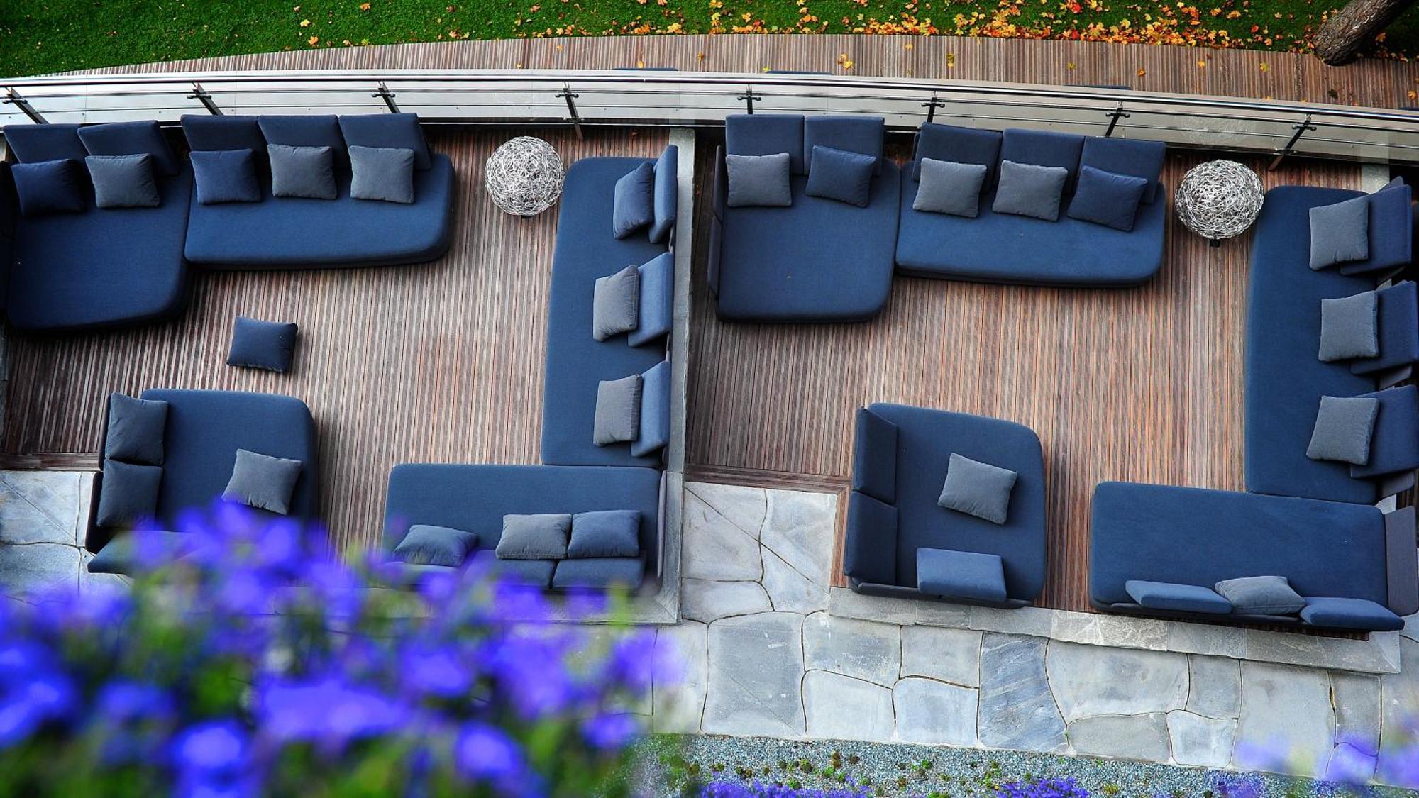 Palanga Life Balance Spa Hotel Extérieur photo Outdoor furniture